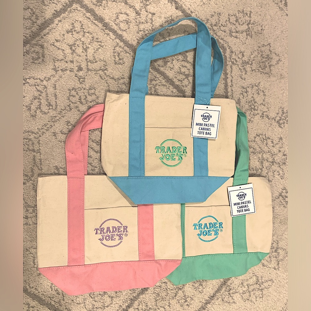 NWT Trader Joe’s Mini Pastel Canvas Bag (Set of 3)